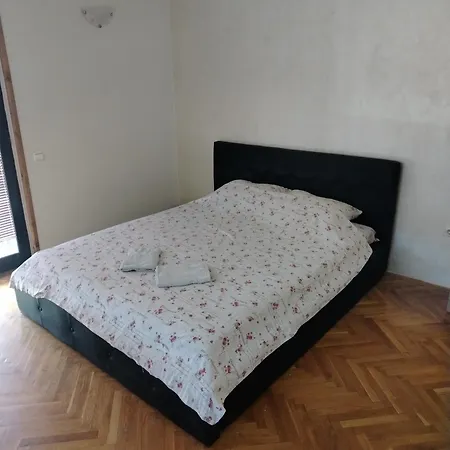Stan Na Dan Iva 2 Διαμέρισμα Užice